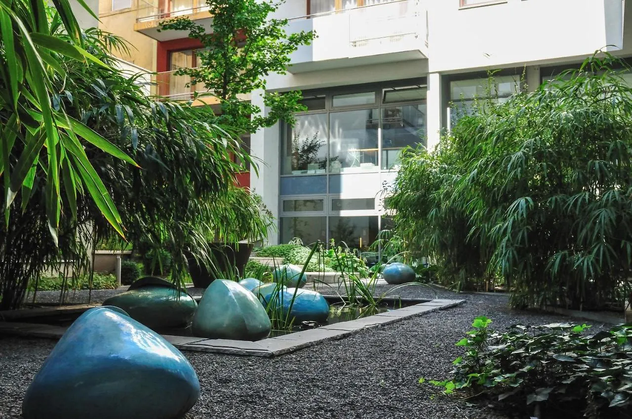 דירות בודפשט Urban Oasis With Free Parking