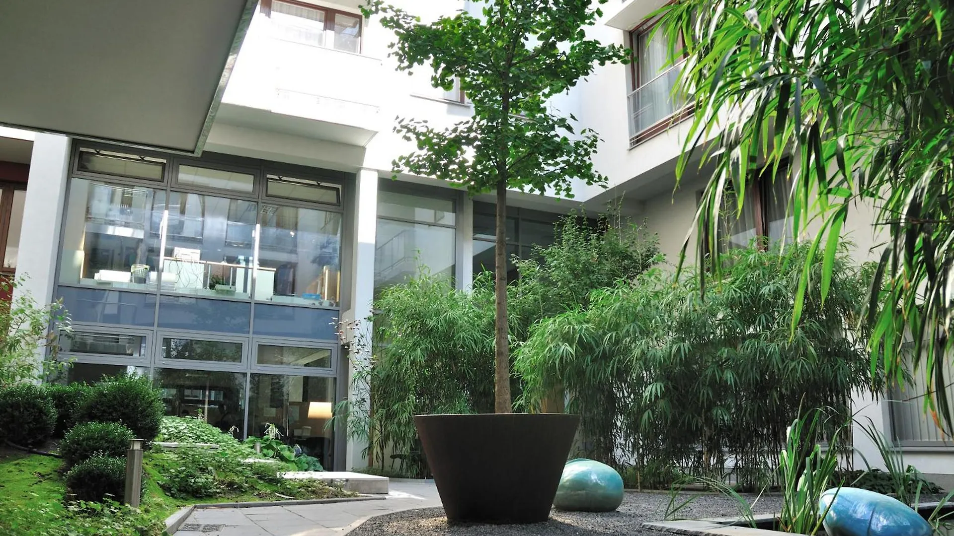 דירות בודפשט Urban Oasis With Free Parking