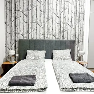  Apartament T32 Modern